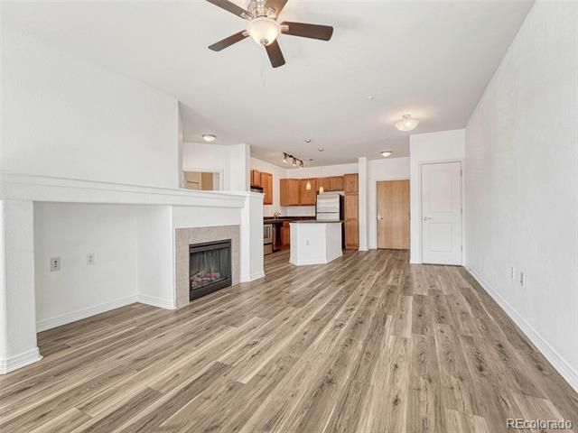 Building Photo - 10176 Park Meadows Dr