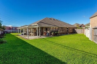 Building Photo - 11075 Walts Run Ln