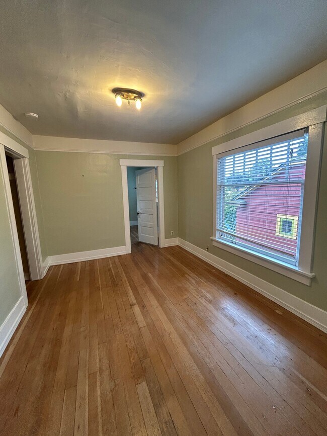 Foto del edificio - 2123 N 40th St