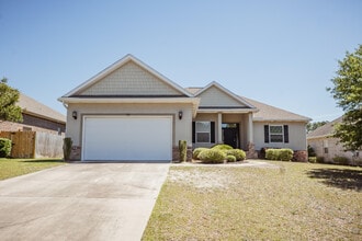 Building Photo - 133 Alicia Dr
