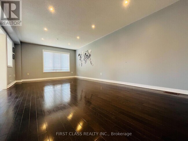 Building Photo - 45 William Grant Rd
