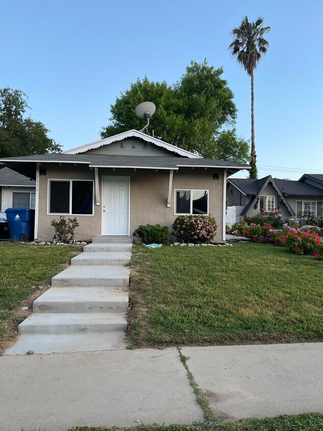 7913 Royer Ave, Canoga Park, CA 91304 House Rental in Canoga Park, CA