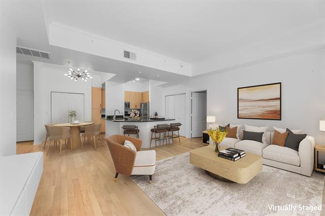 Building Photo - 3225 Turtle Creek Blvd