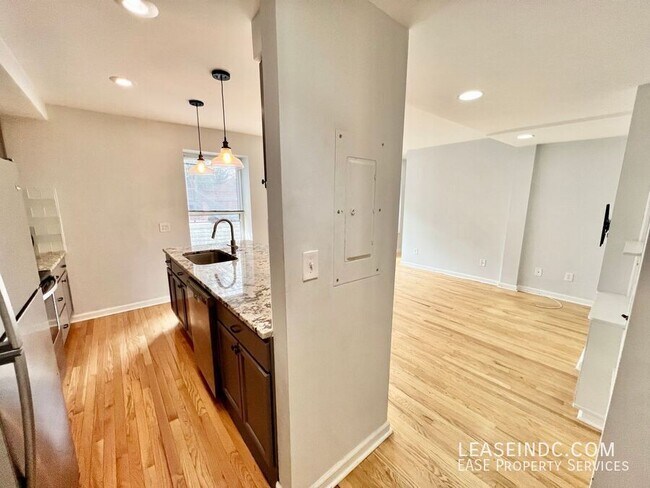 Foto del edificio - 2300 18th St NW