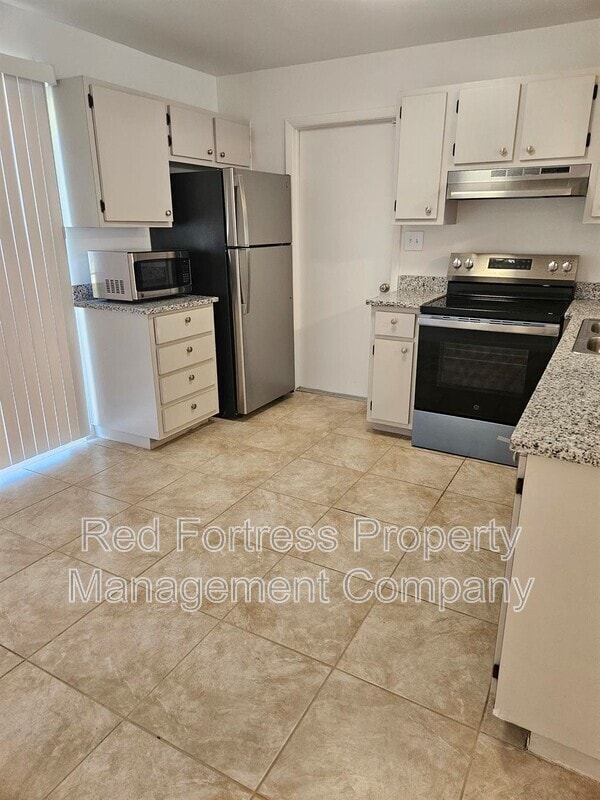 Building Photo - 3718 15th St W