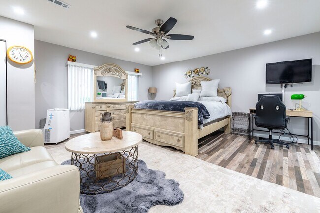 Foto del edificio - Adorable Studio for Rent - Short Term Full...