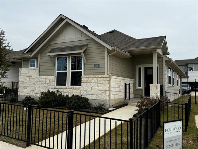 Foto del edificio - 201 Pinnacle Ln
