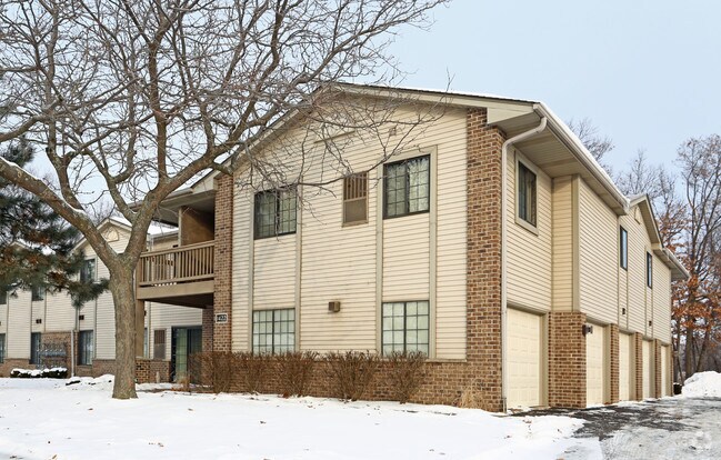 Foto del edificio - Lakeview Village Apartments