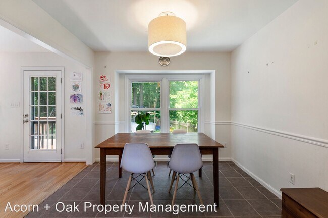 Foto del edificio - 3 br, 2 bath House - 102 Fairfield Court