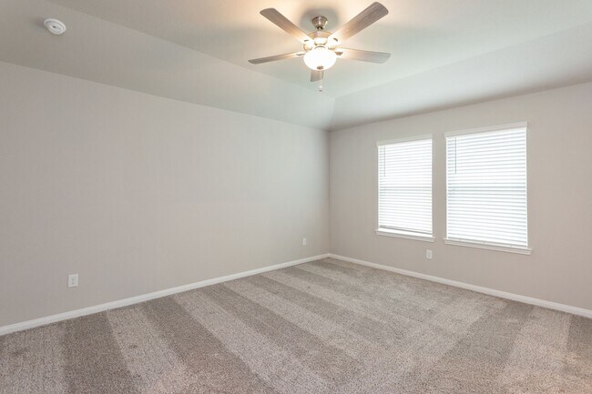 Foto del edificio - 6915 Lebec Dr