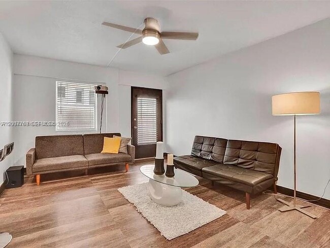 Foto del edificio - 1545 Euclid Ave