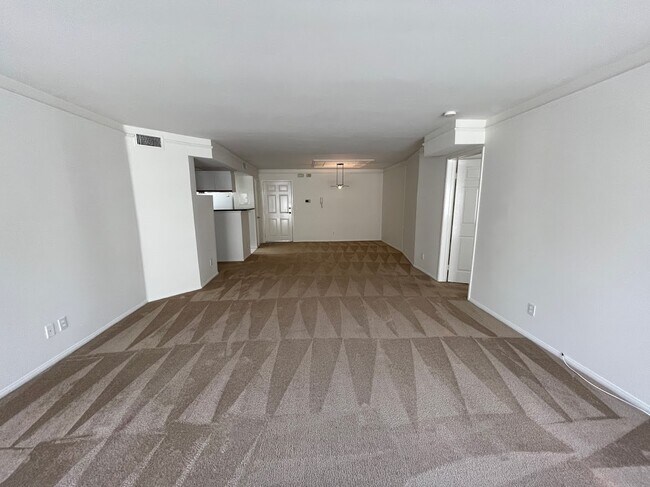 Living Room - 1538 Stoner Ave