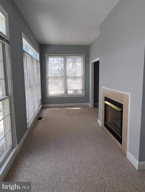 Building Photo - 2725 Baronhurst Dr