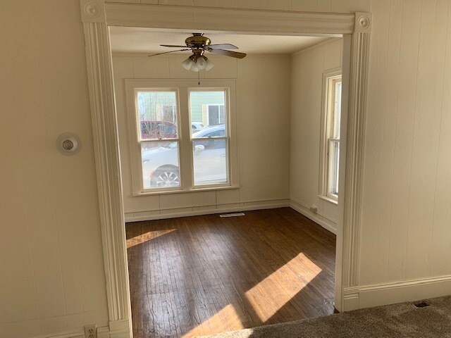 Dining Room - 703 Jefferson St