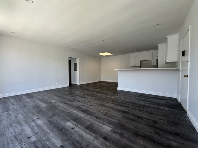 Building Photo - 4150 Los Feliz Blvd