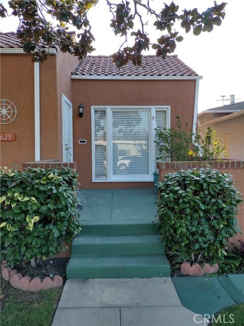 Foto del edificio - 1629 Cota Ave