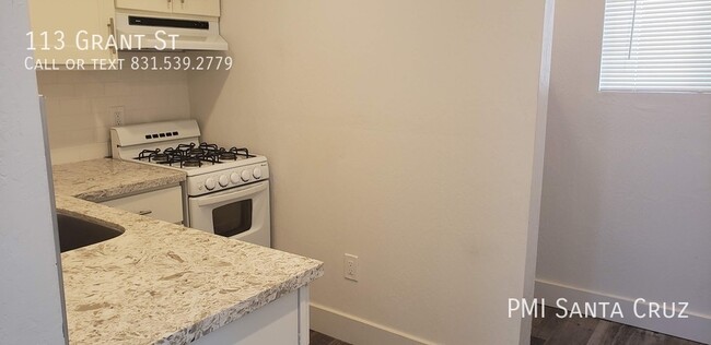 Foto del edificio - Stylish -Studio Apartment