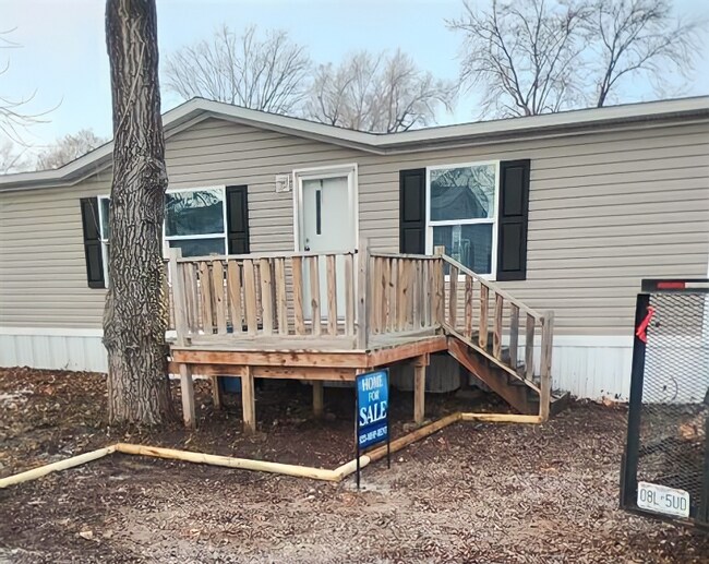 Building Photo - 161 Rainbow Dr