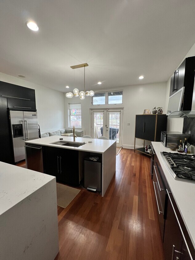 Foto principal - 1710 S Newberry Ave
