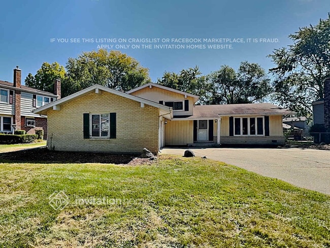 Building Photo - 1620 Apache Dr