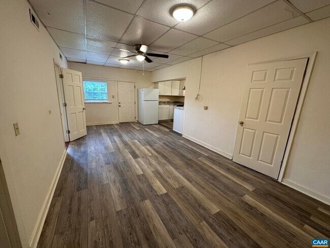 Building Photo - 104 Dunova Ct