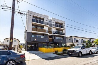 Building Photo - 6025 Craner Ave
