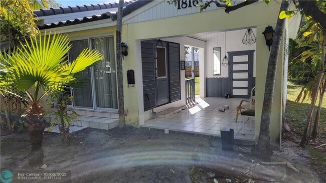 Foto del edificio - 1816 Roosevelt St