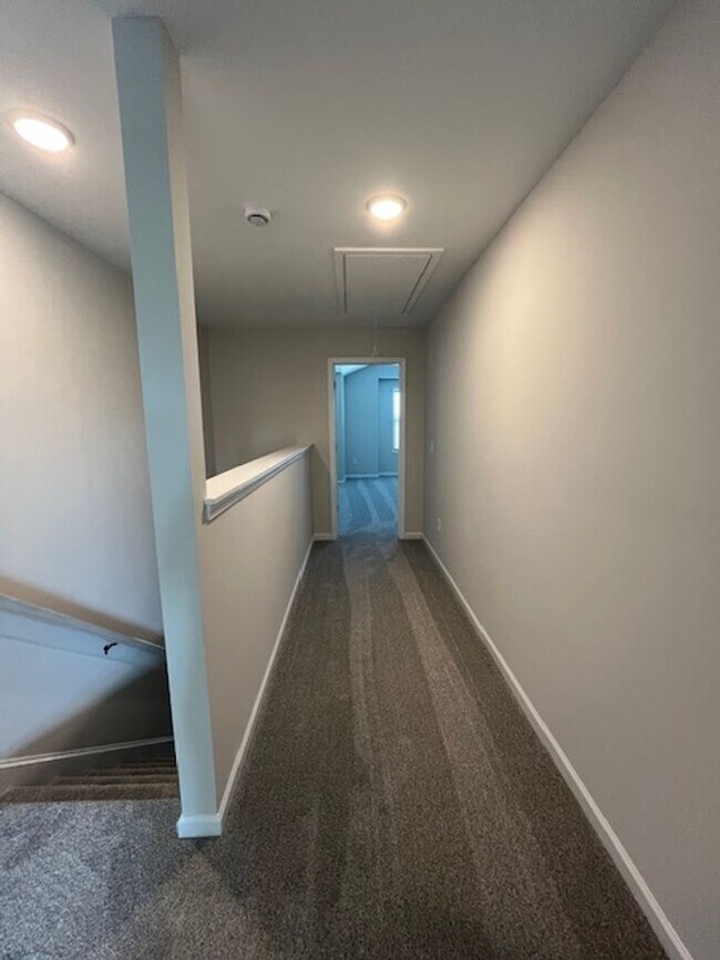 Foto del edificio - 8409 Paramount Point