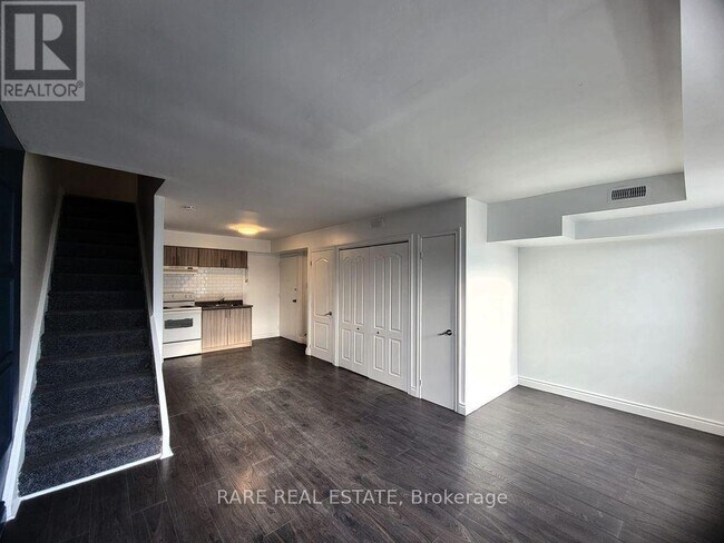 Photo du bâtiment - 592 Marlee Ave