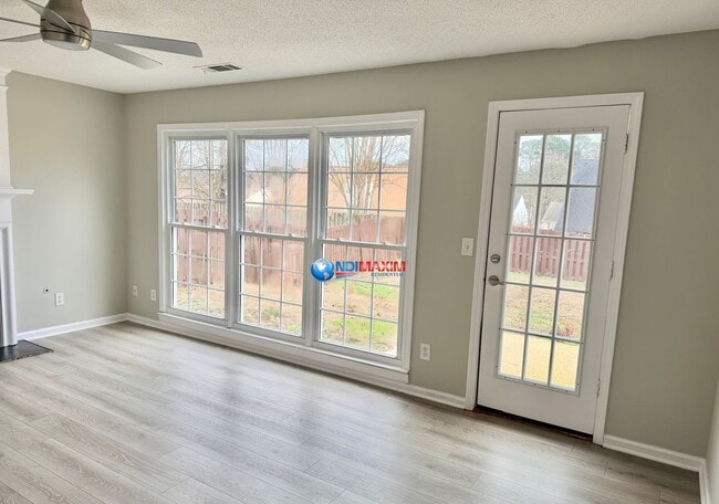 Foto del edificio - 4-bedroom house in the DISCOVERY cluster in Lawrenceville