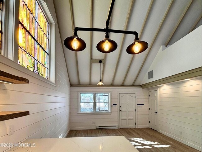 Foto del edificio - 2364 E Hurley Pond Rd