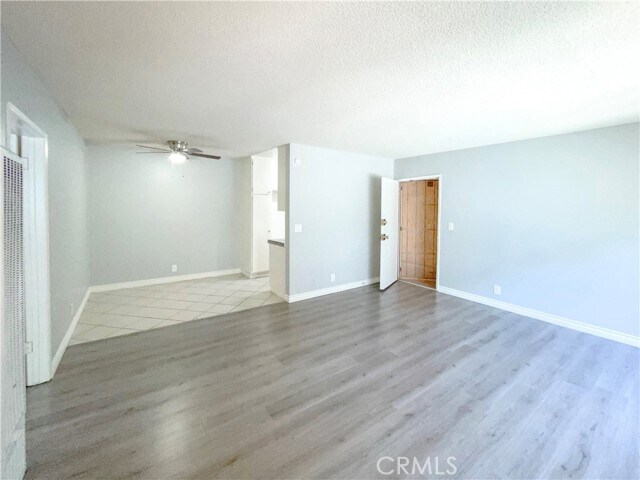 Foto del edificio - 13717 Chadron Ave