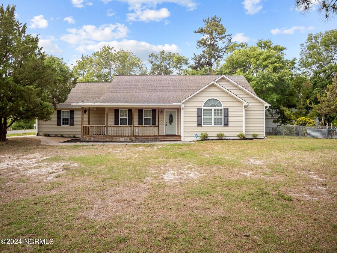 144 Millicent Ct, Newport, NC 28570 House Rental in Newport, NC