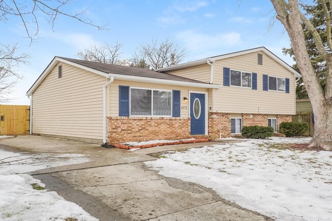 Building Photo - 1571 Kerryglen Dr