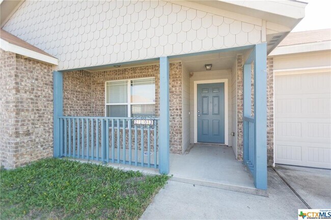 Building Photo - 2103 S Madison Ct