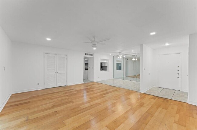 Foto del edificio - 6591 Bayou Glen Rd
