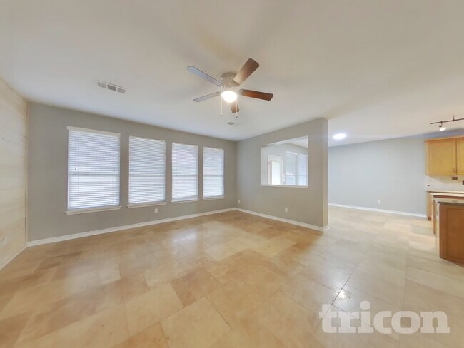 Foto del edificio - 2309 Green Creek Dr