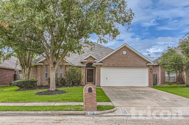 Building Photo - 814 Robins Way