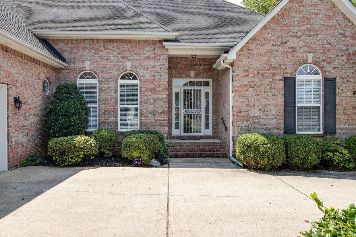 Foto principal - 3 br, 2.5 bath House - 354 Sayre Lane