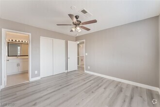 Building Photo - 5689 E Lake Mead Blvd