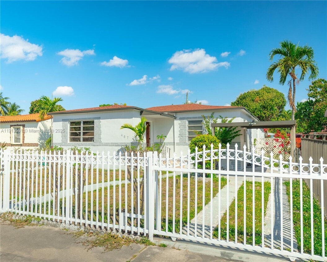 Photo - 467 SE 3rd St (Hialeah, FL)