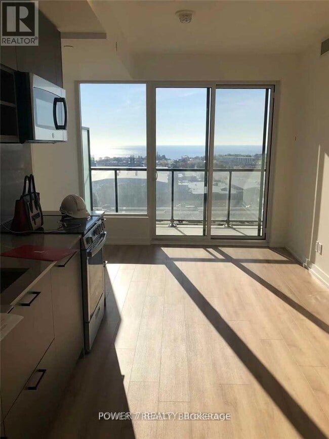 Photo du bâtiment - 135 E Liberty St