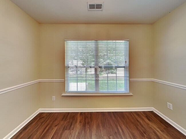 Foto del edificio - 1538 Brown Owl Dr