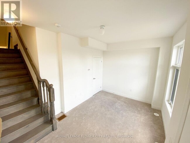 Photo du bâtiment - 3006 Islington Ave