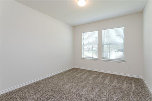 Foto del edificio - 406 Saddle Club Way