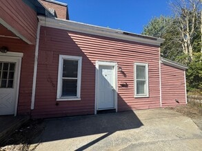 Building Photo - 120 N Main St