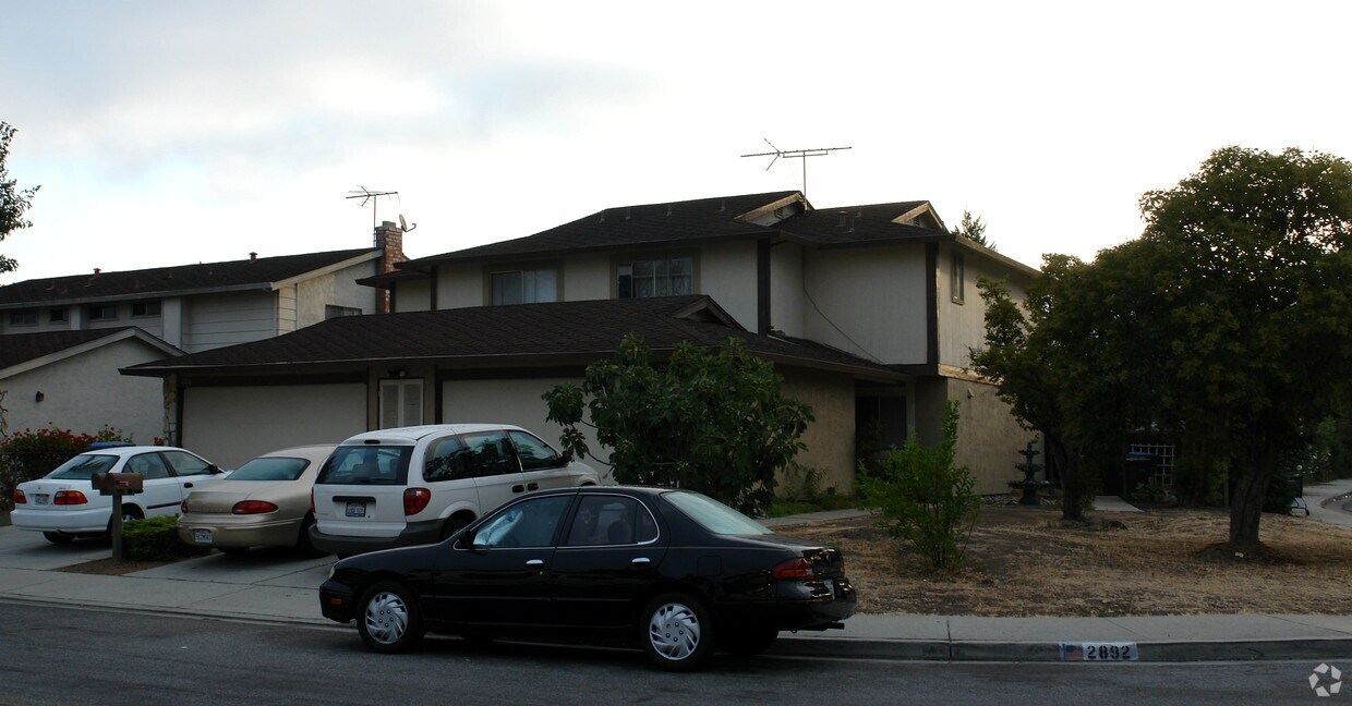 Primary Photo - 2892 Cicero Way