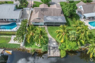 Building Photo - 2201 Longboat Dr