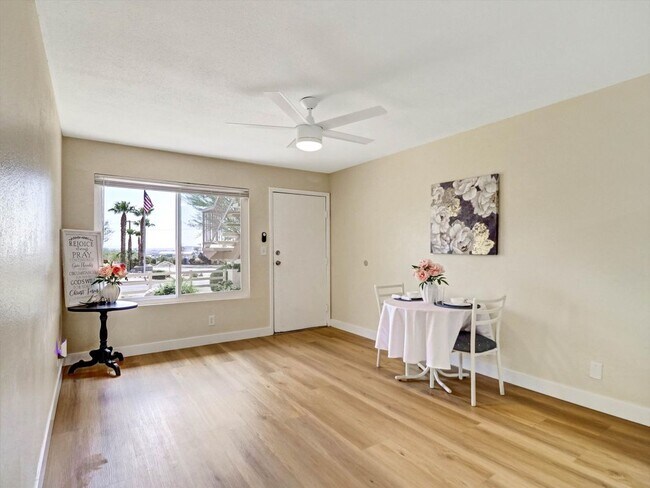 Foto del edificio - 64281 Spyglass Ave