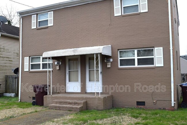 Building Photo - 1216-1218 Hoover Ave